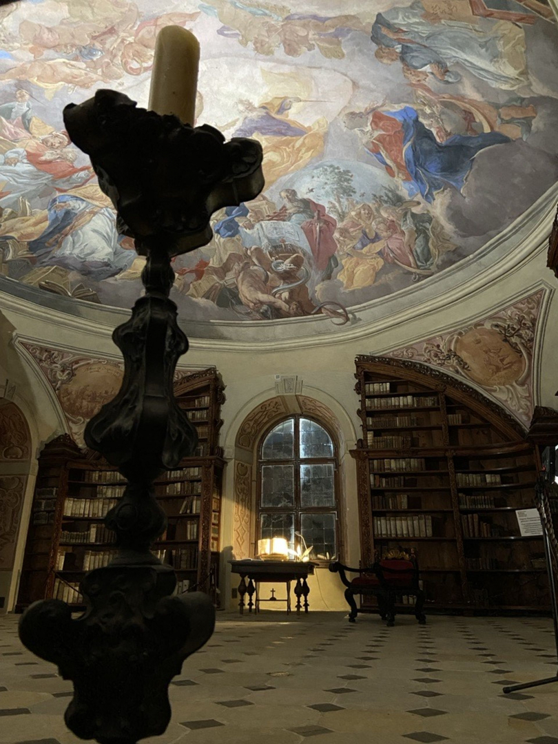 25 12 10 PTT Zary001