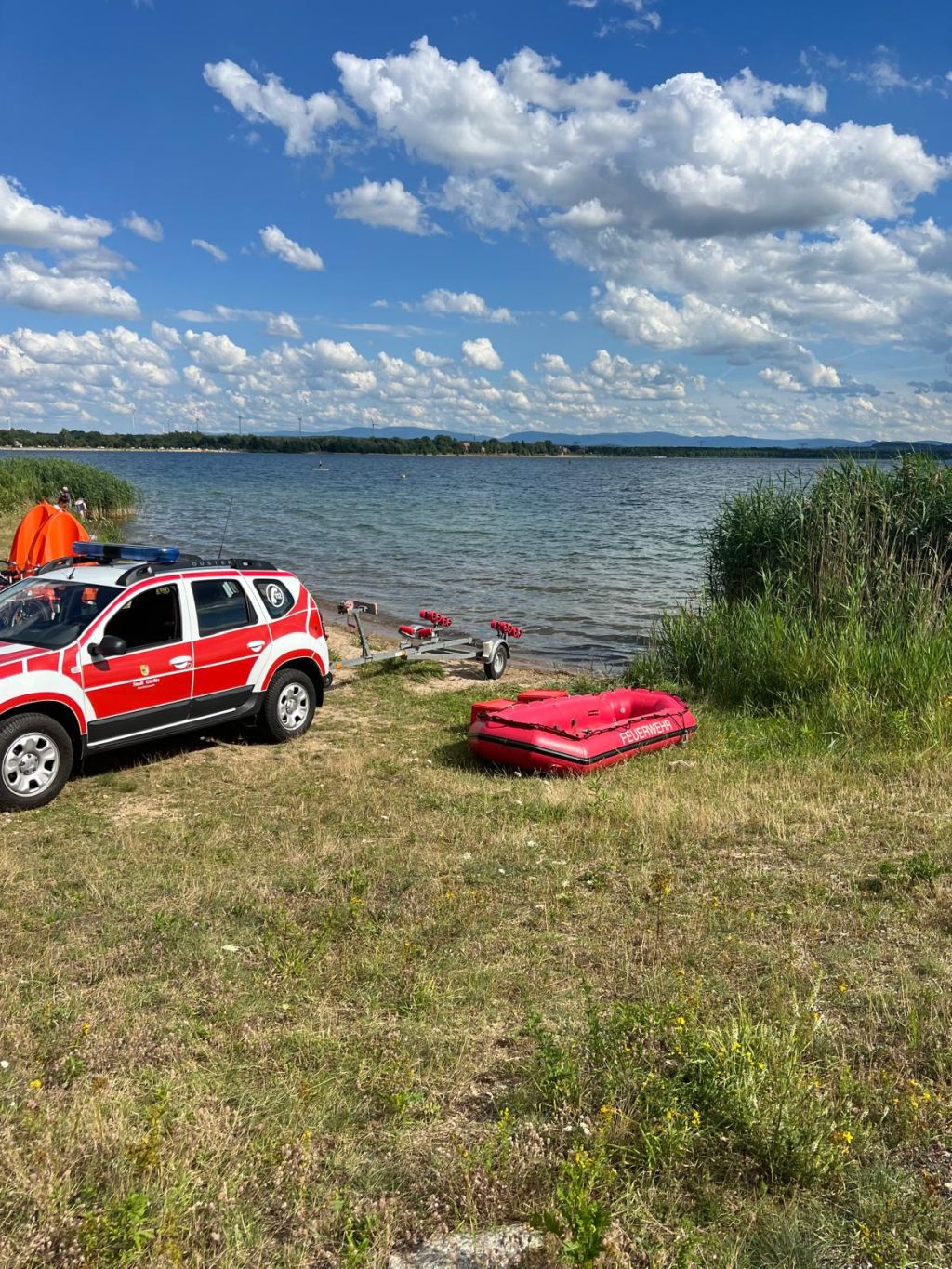 TH2 Berzforder See - Person in Wasser